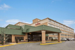  Ramada by Wyndham Rochelle Park Near Paramus  Рочелл Парк 
